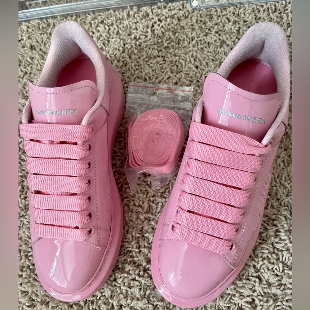 ********SOLD********38 Alexander McQueen Pink